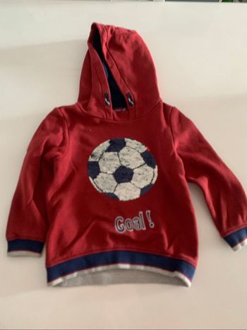 Pull rouge