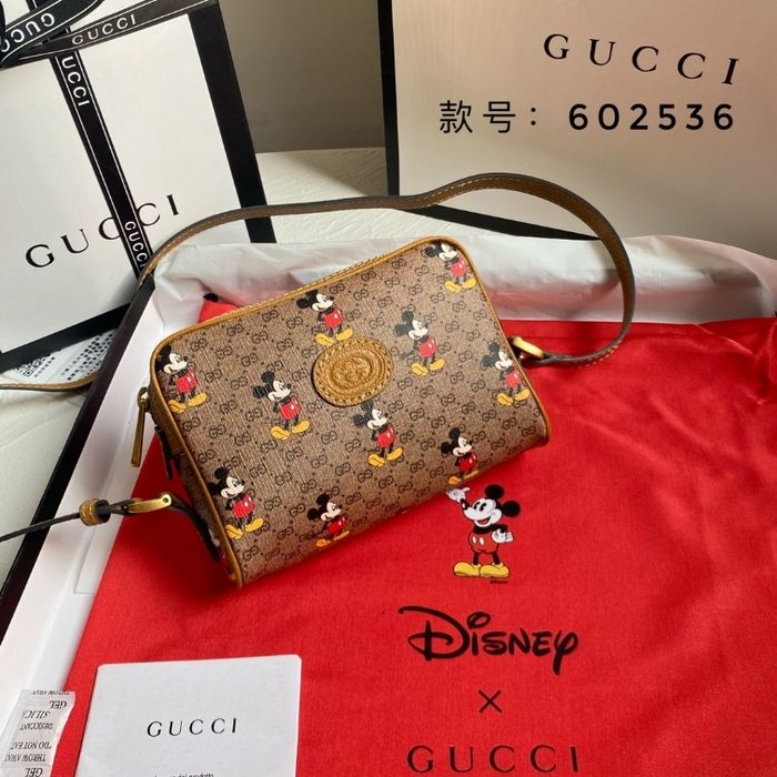Gucci  602536