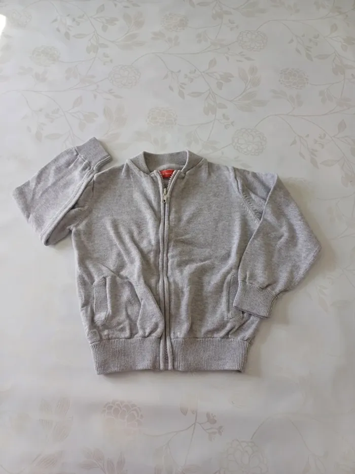 Gilet zippé taille 5 ans Tissaia