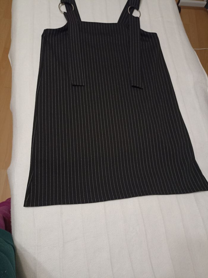 Magnifique robe pull & bear en taille L - photo numéro 3