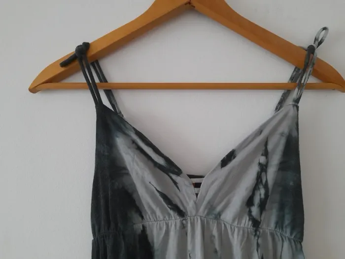 Robe longue fines bretelles - photo numéro 2