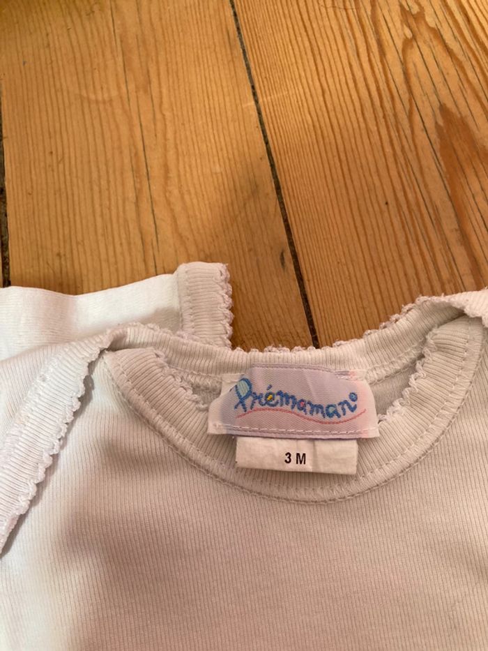 Lot de 2 bodies manches courtes taille 3 mois - photo numéro 3
