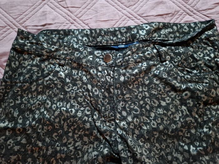 Pantalon avec motifs taille46 - photo numéro 4