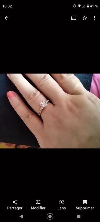 Bague doré et pierres zirconium