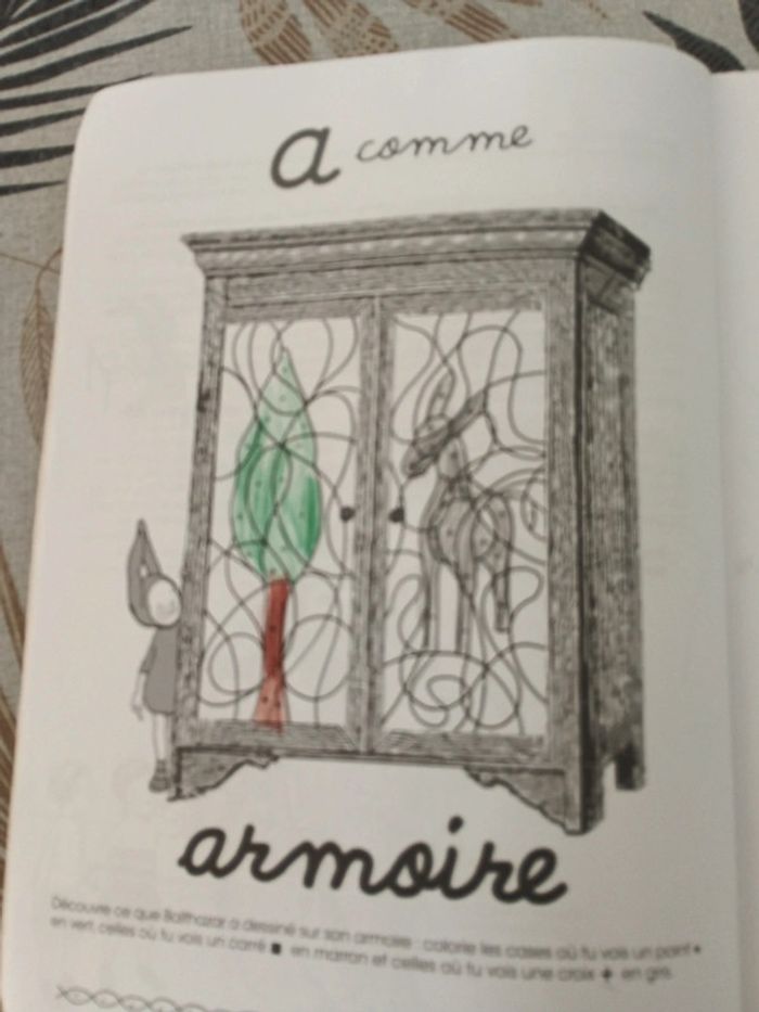 Gros livre d'activités Montessori - photo numéro 2