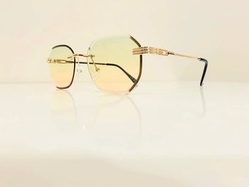 Lunette de soleil mixte percée dorée verres dégradés uvprotection catégorie 1