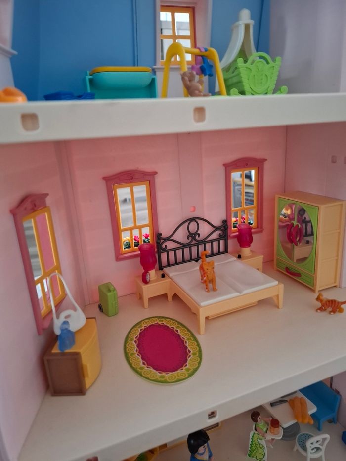 Grande maison rose Playmobil Dolhouse complète - photo numéro 5