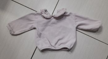 Pull 9 mois 
Bon état