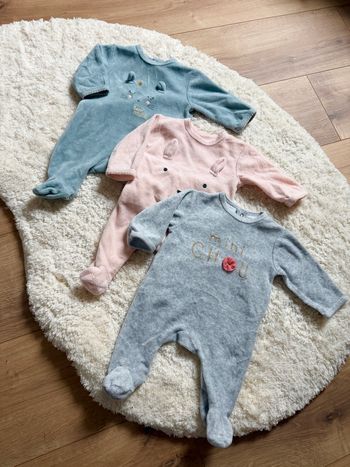 Lot de 3 pijamas 1 mois bébé fille