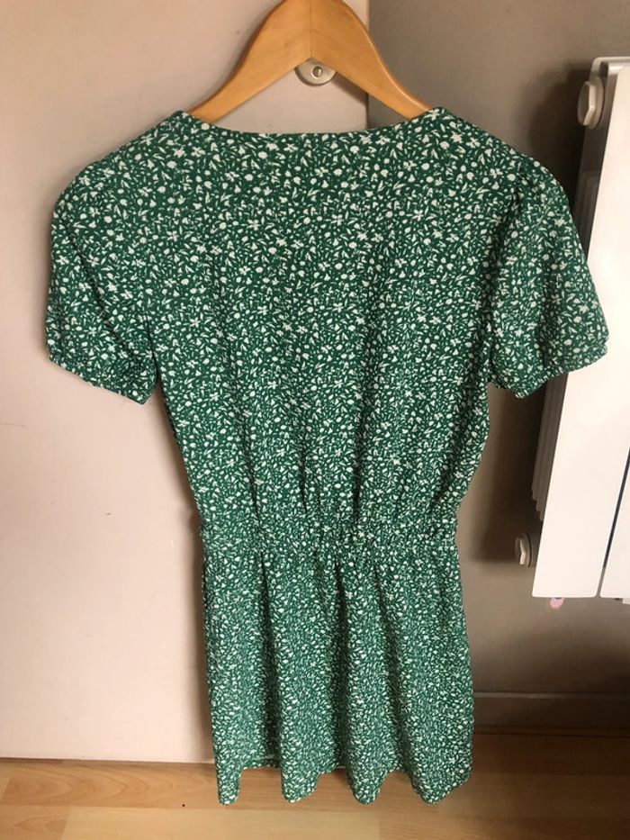 Robe cintrée à fleur - photo numéro 3