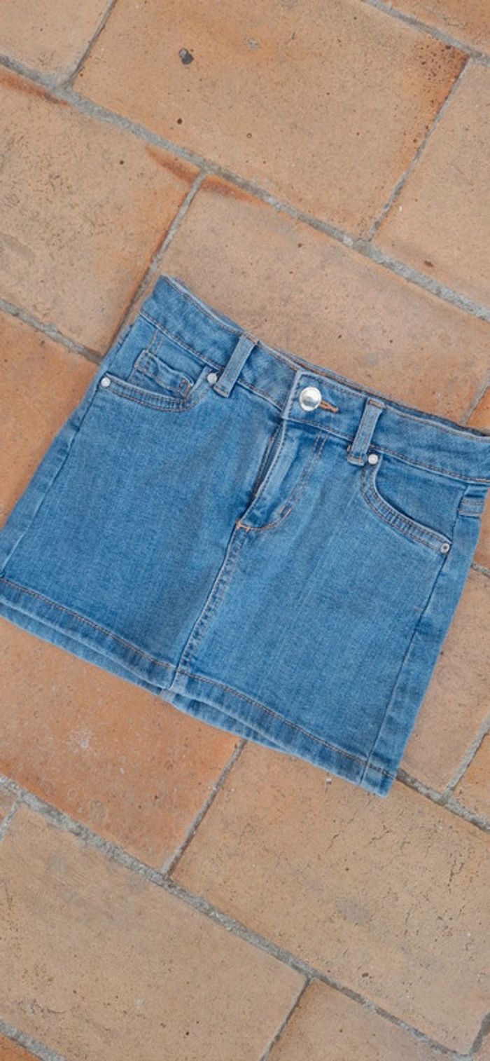 Jupe en denim Mango kids - Neuve - parfaite en tenue de rentrée - photo numéro 2
