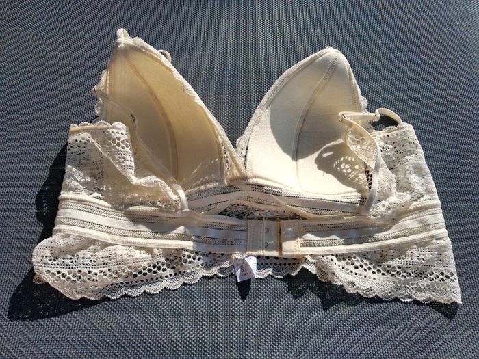 Soutien gorge - photo numéro 3