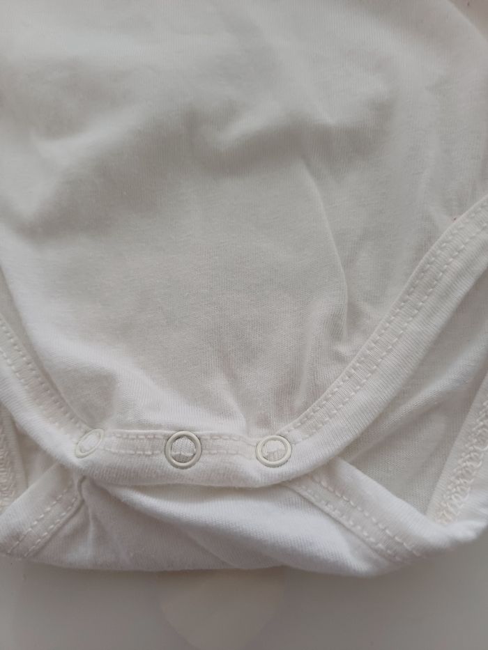 Robe neuve taille 9 mois - photo numéro 5