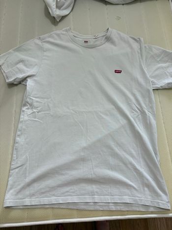 Vends T-shirt Levis, taille M