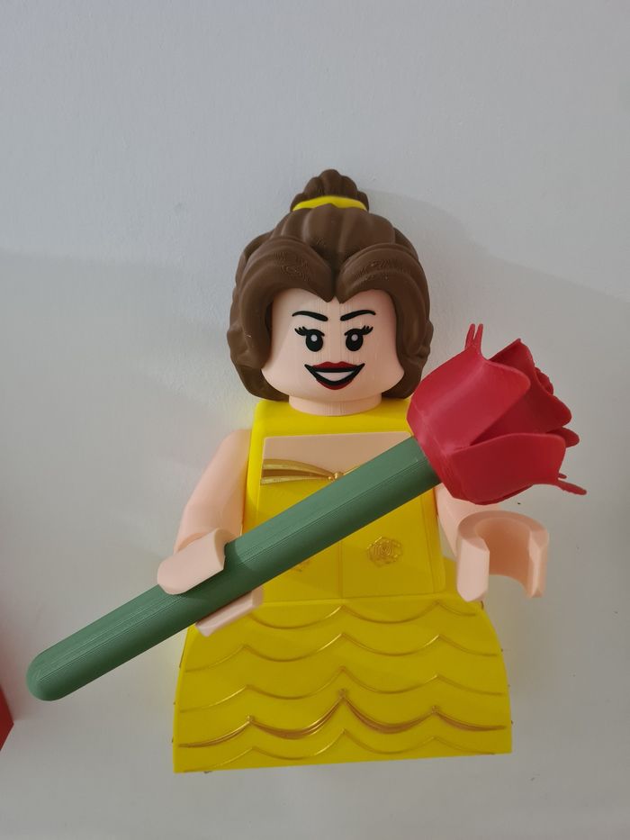 Dévidoir papier toilette style lego belle disney princesse ou déco murale - photo numéro 2