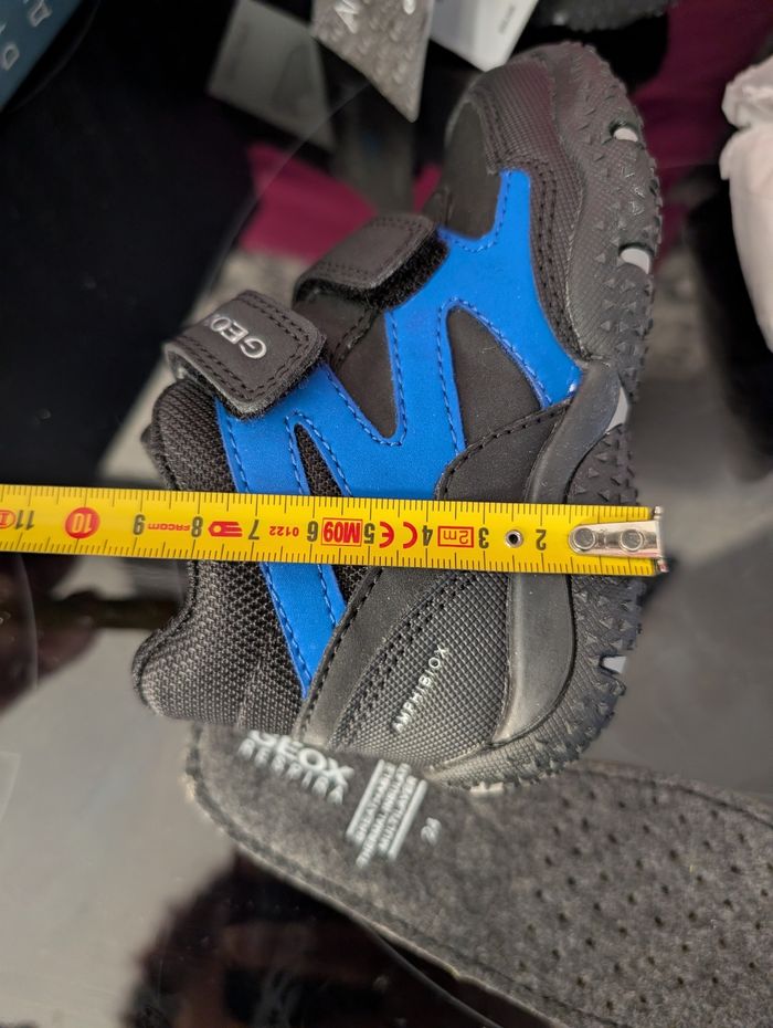 Chaussures montantes garçon. Chaudes et imperméables. Taille 24. Neuf. Geox - photo numéro 10