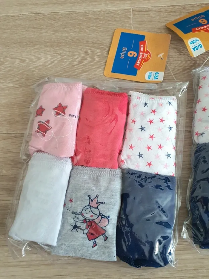 Lot de 12 culottes fille taille 6-8 ans - neuves - photo numéro 2