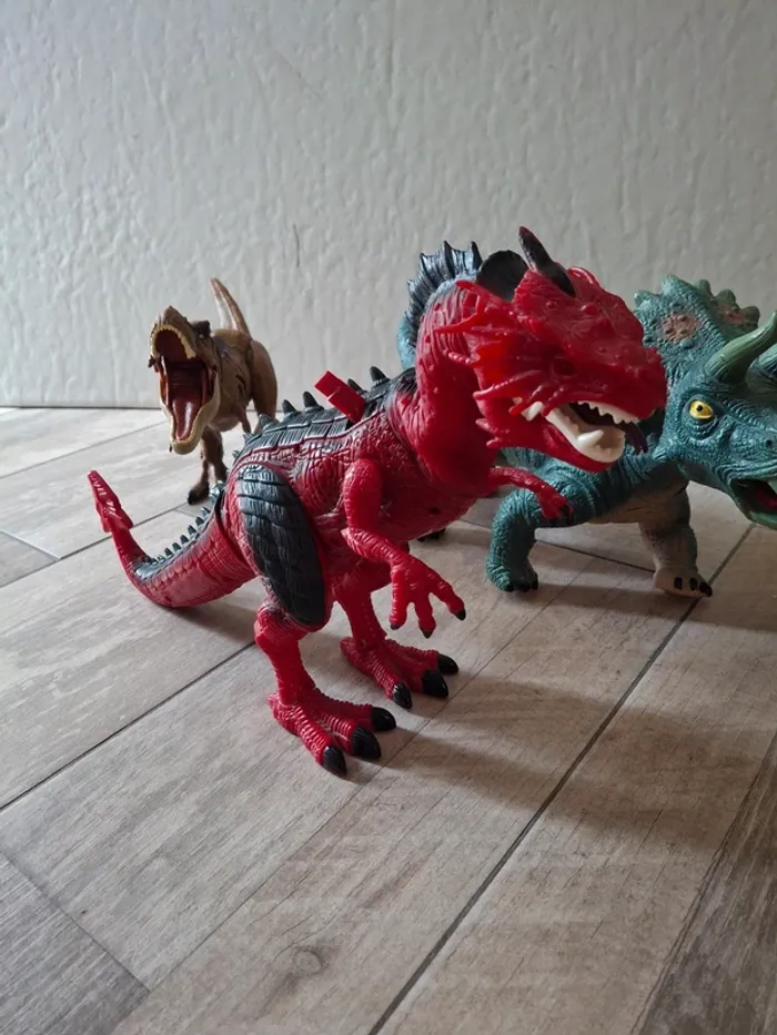 Lot de 4 dinosaures - photo numéro 4