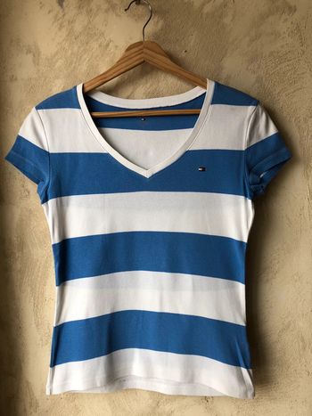 T-shirt V rayé Tommy Hilfiger S