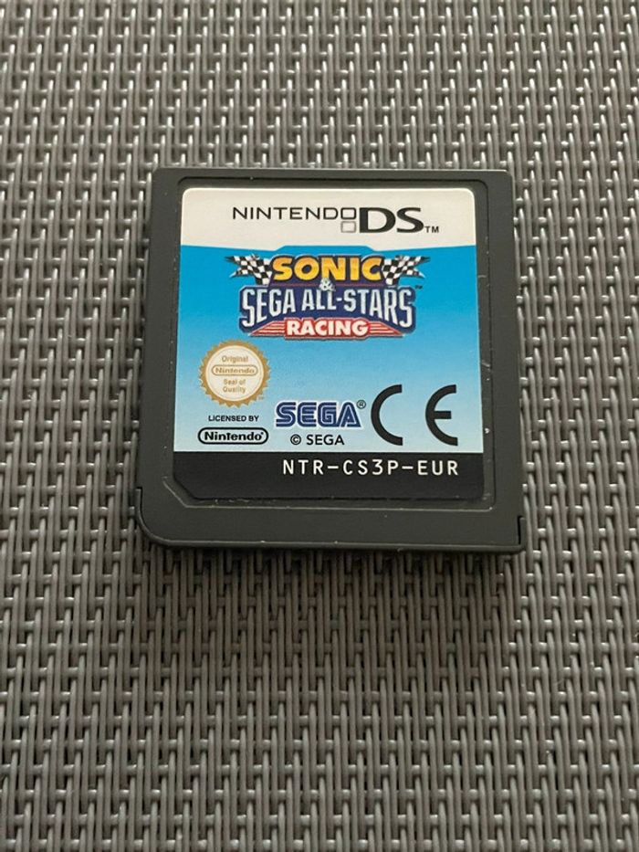 Sonic & Sega All-Stars Racing Jeu Nintendo DS - photo numéro 1