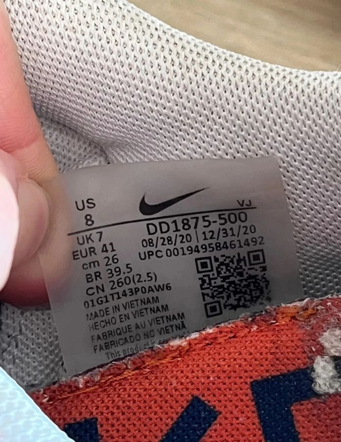 Nike Vaporwaffle sacai Dark Iris - photo numéro 6