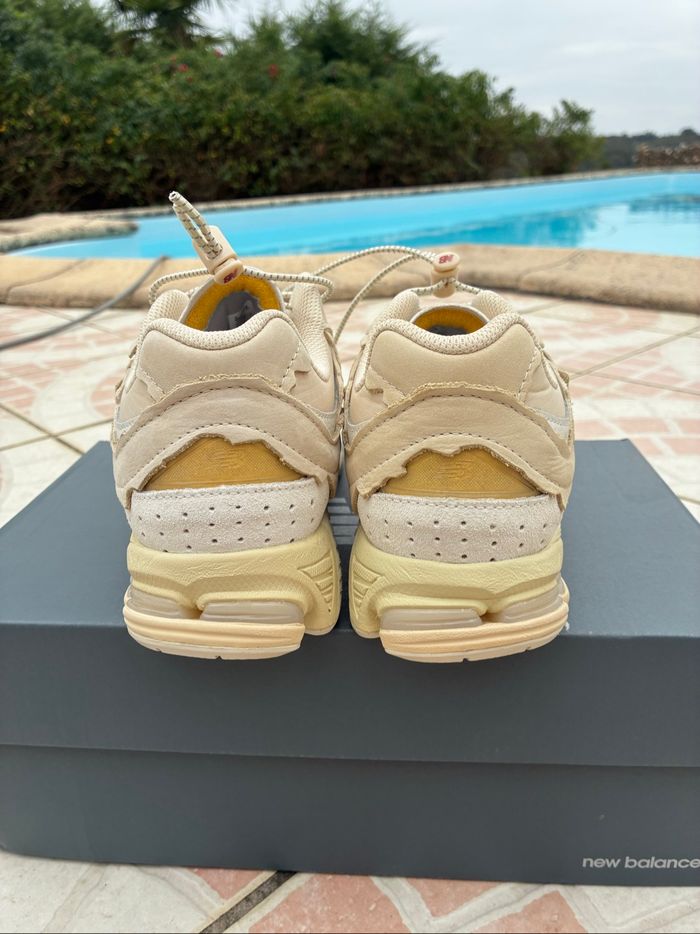 New Balance 2002R Protection Pack Sandstone - Taille 40 - Neuves - photo numéro 4