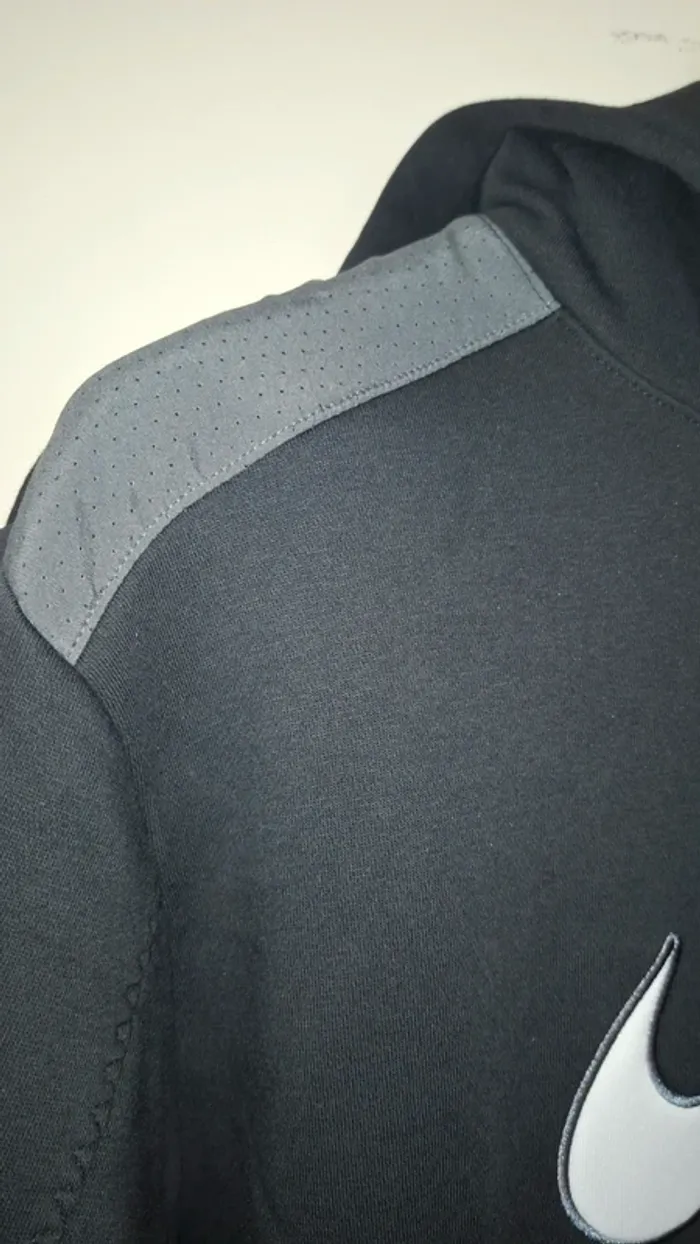 Sweat Nike - photo numéro 5