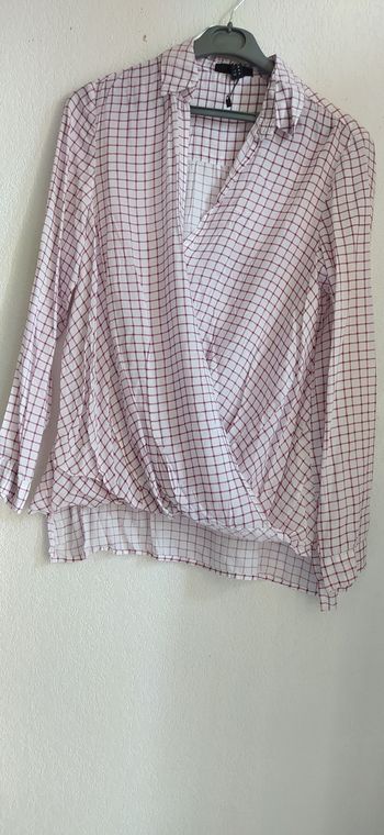 Chemise cache coeur a carreaux   taille M neuve