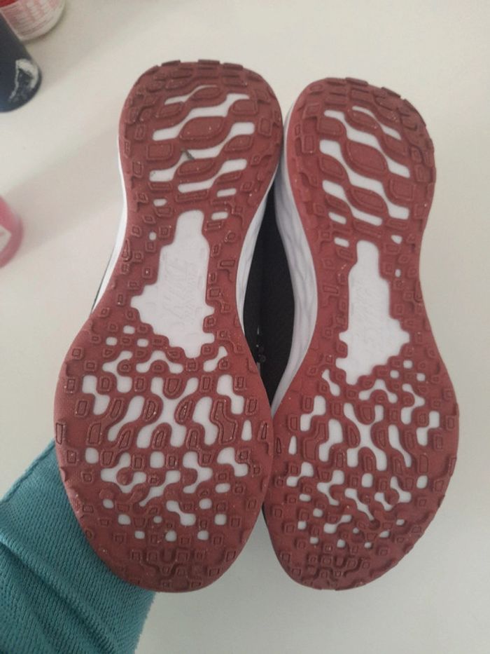 Basket Nike taille 38 - photo numéro 4