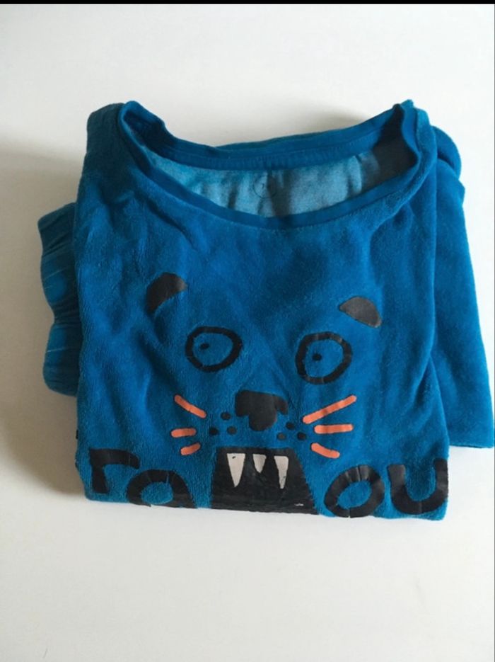 Pyjama Hiver deux pièces garçon satisfaisant taille 7 / 8 ans couleur bleu