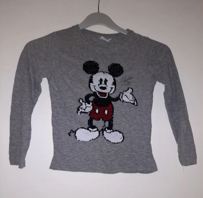 Tee shirt Mickey taille 6 ans