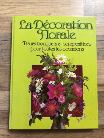 Livre années 80 "La décoration florale"
