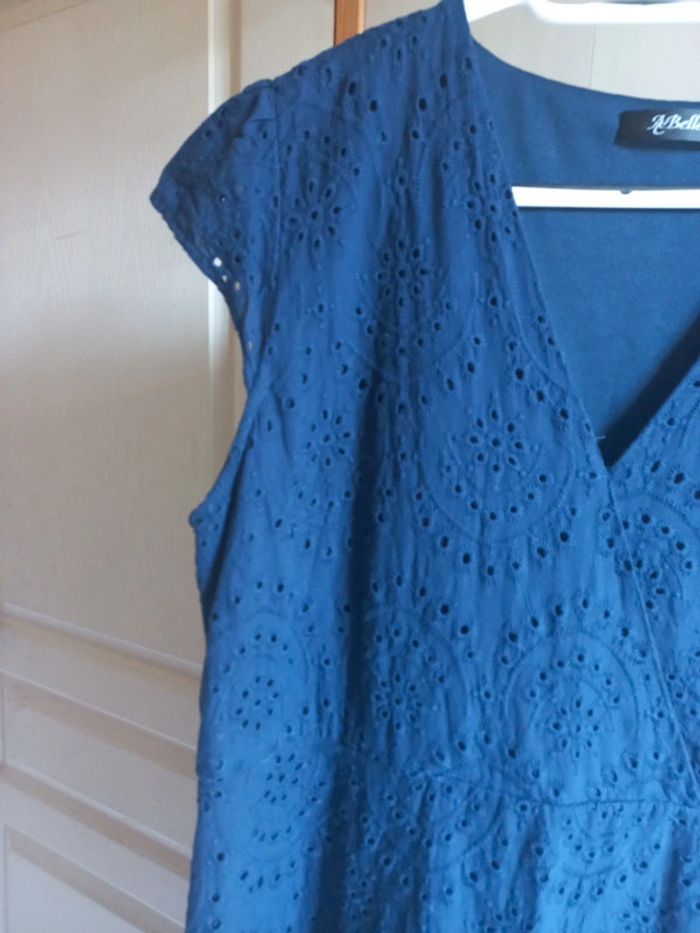 robe bleue marine - photo numéro 4