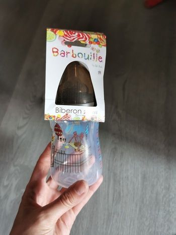 Biberon anti collique