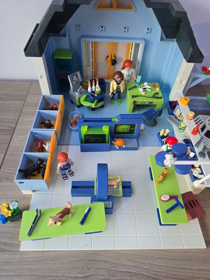 Lot playmobil centre vétérinaire - photo numéro 2