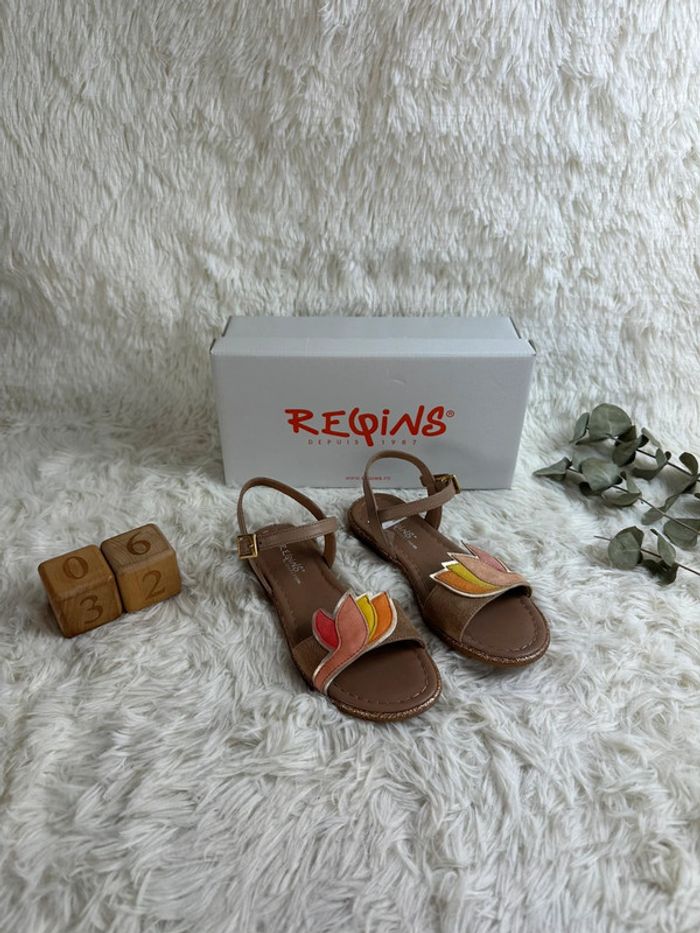 Paire de sandales Reqins taille 32