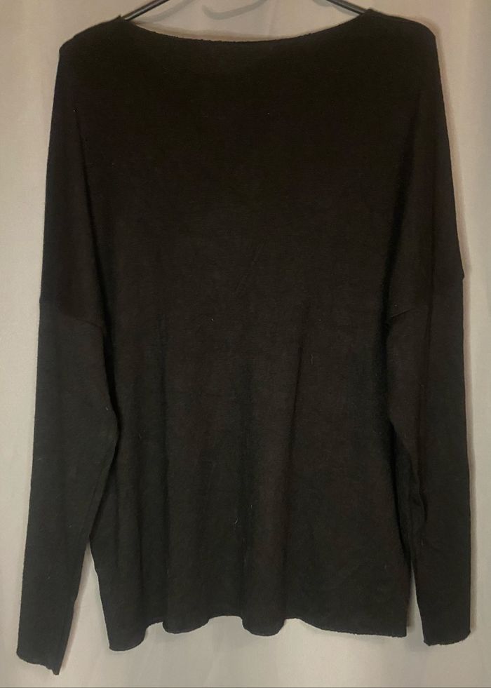 Pull noir - photo numéro 3