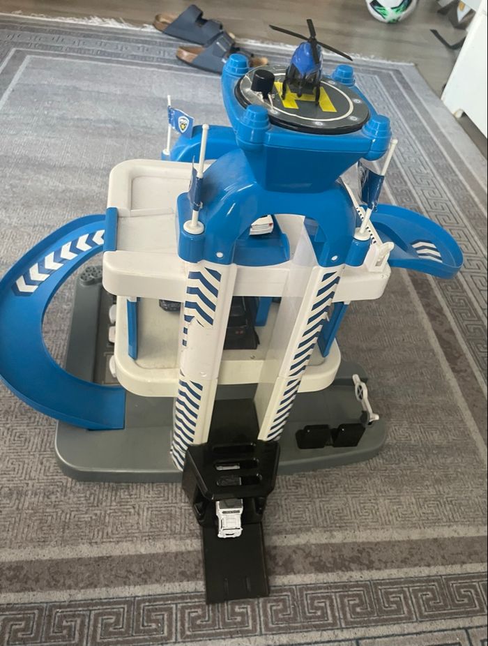 Poste de police - photo numéro 5