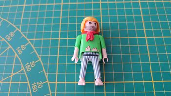 Personnage fille 30009522 pièce détachée Playmobil 5137 Barque des pirates avec requin-marteau #B04