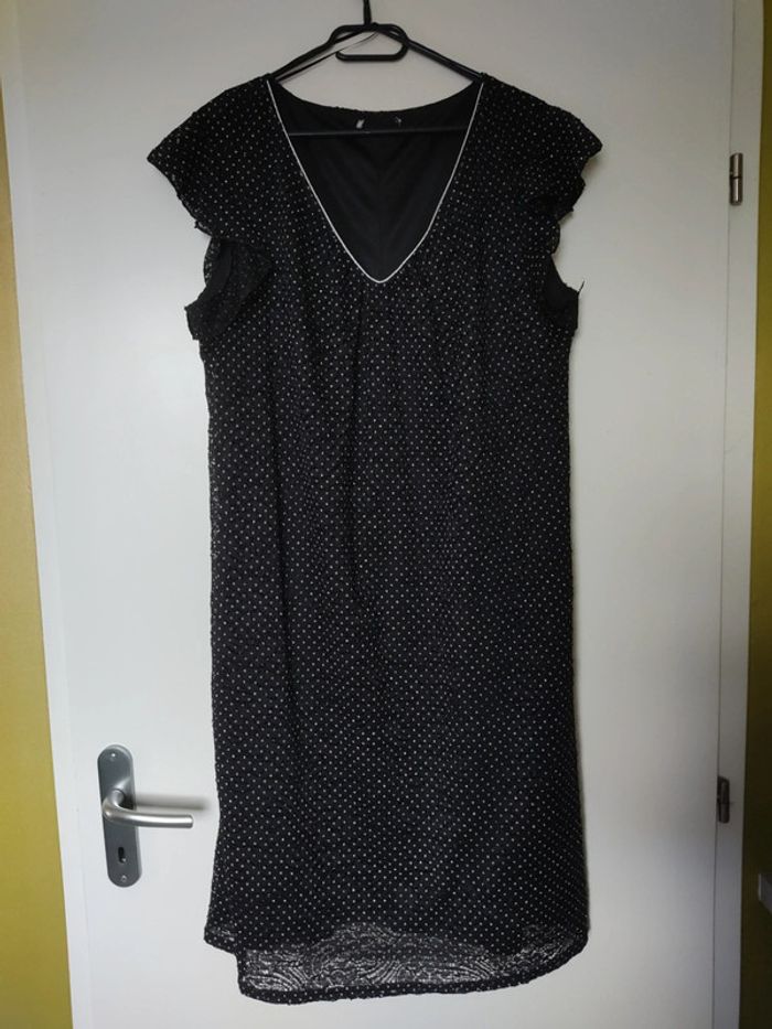 Robe dentelle doublée
