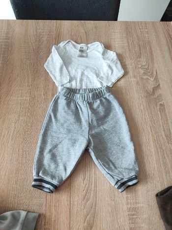 Lot 2 articles H&M