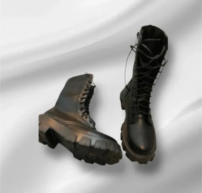 Bottines noire - photo numéro 2