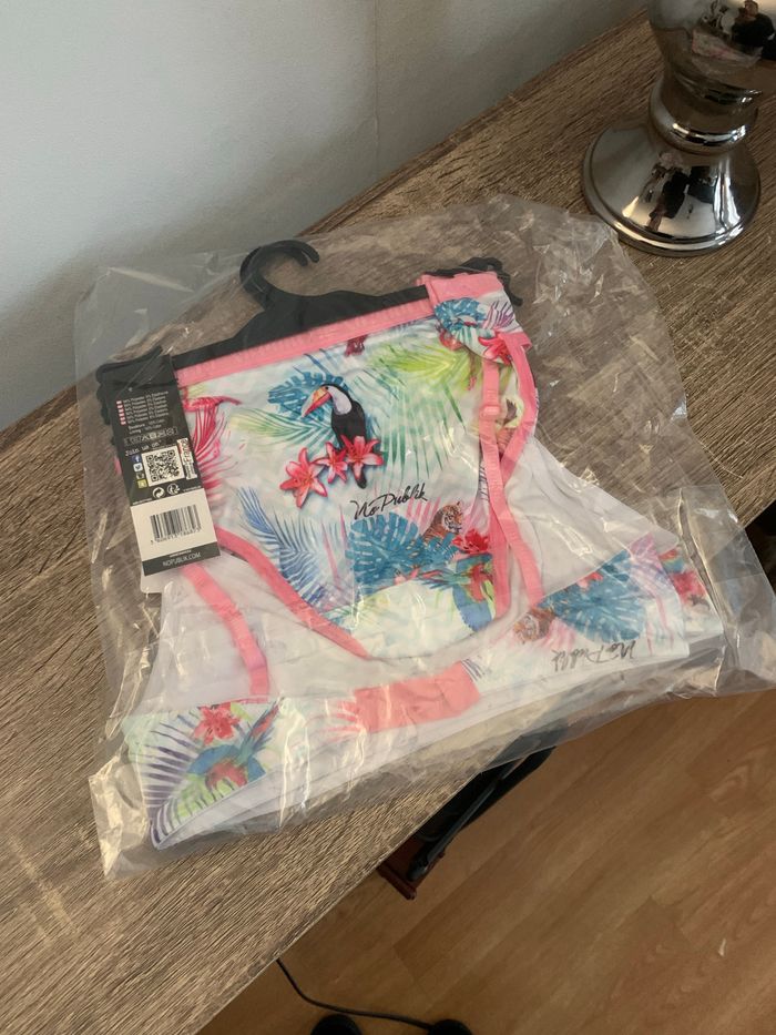 Jolie sous vêtements taille 14 ans ( 75A) - photo numéro 3