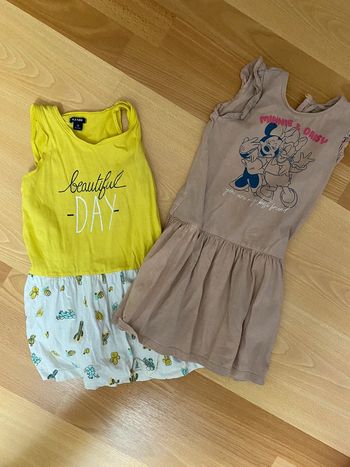 Lot deux robes d’été pour filles