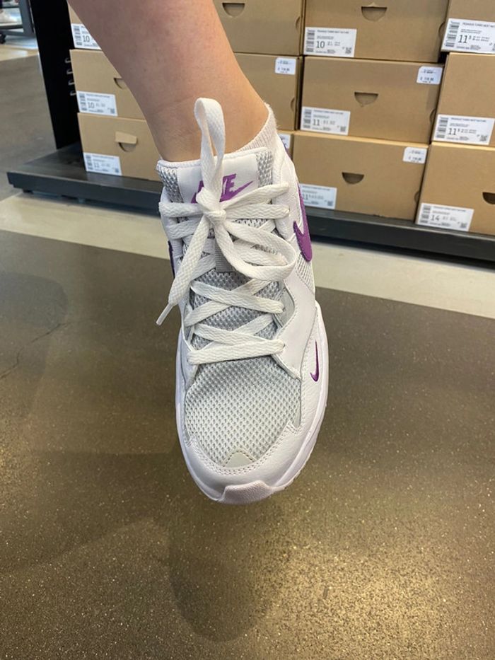 Très belle baskets en cuir NIKE | Pointure 38 - photo numéro 4