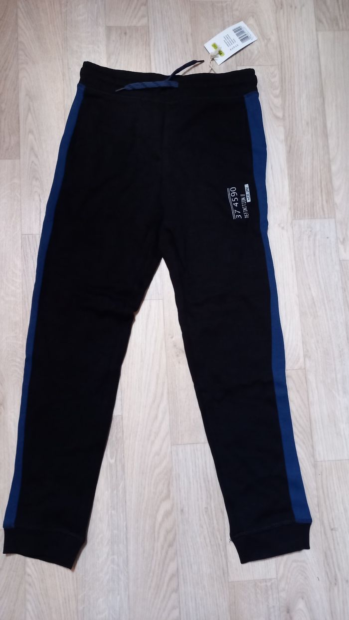 Pantalon de jogging neuf - photo numéro 2