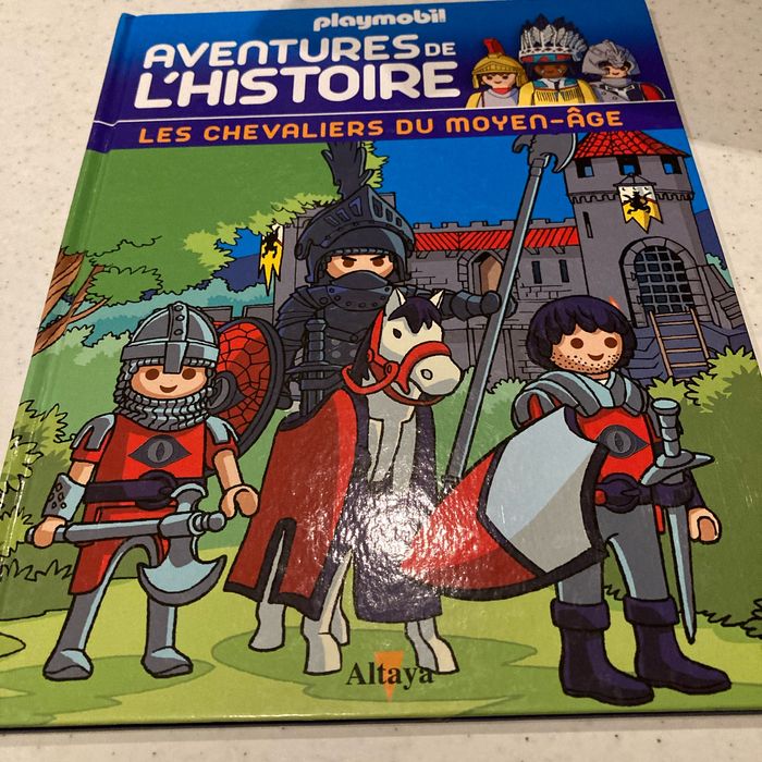 Livre les chevaliers du moyen âge