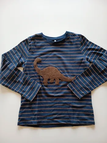 T-shirt dinosaure
