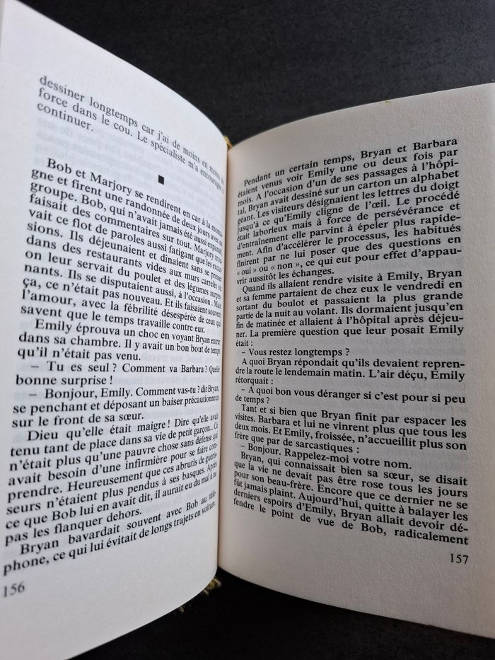 Récit Je soussignée Émily Bauer en bon état - photo numéro 4