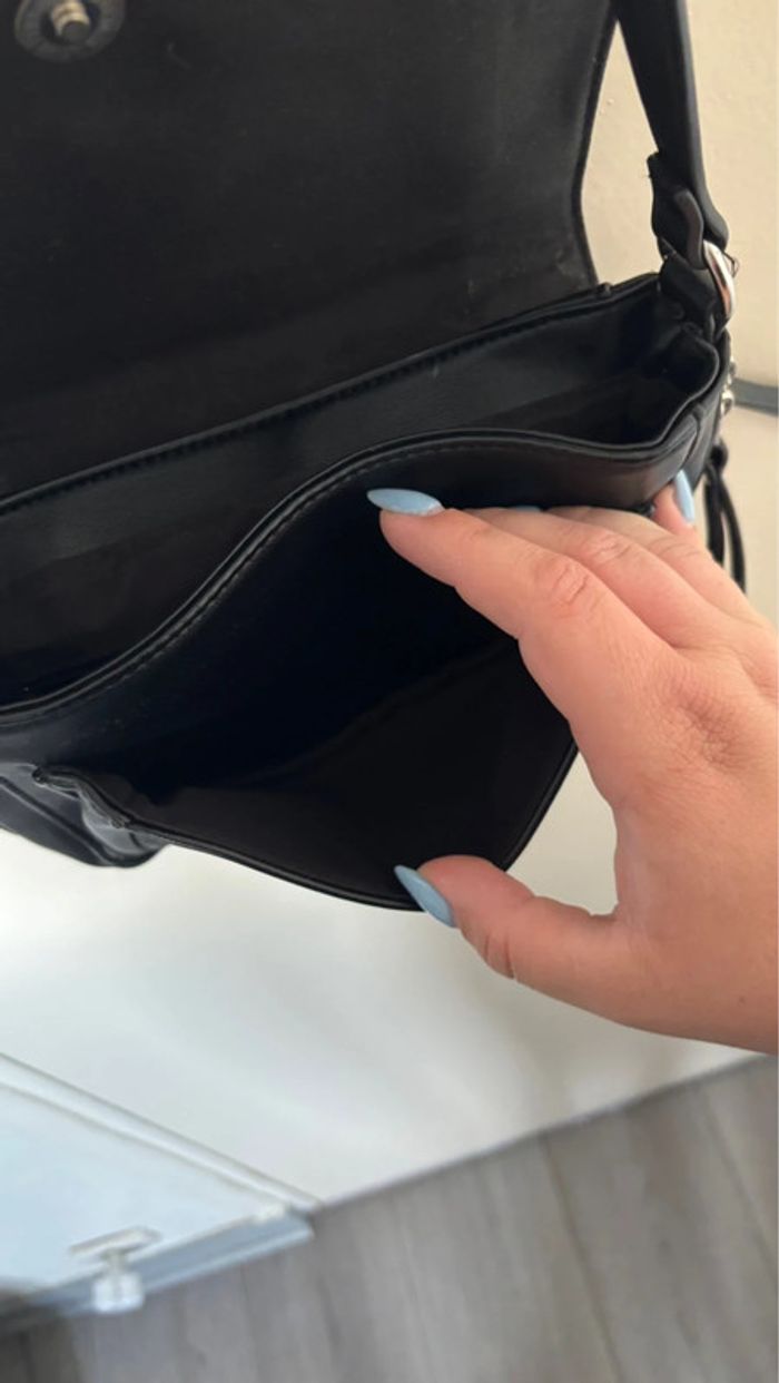 Sac à main bandoulière, noir, marque camaïeu en très bon état - photo numéro 5